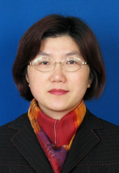 邱偉芬